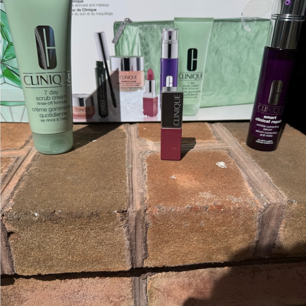 Clinique smart clinical repair serum, lipstick & face scrub